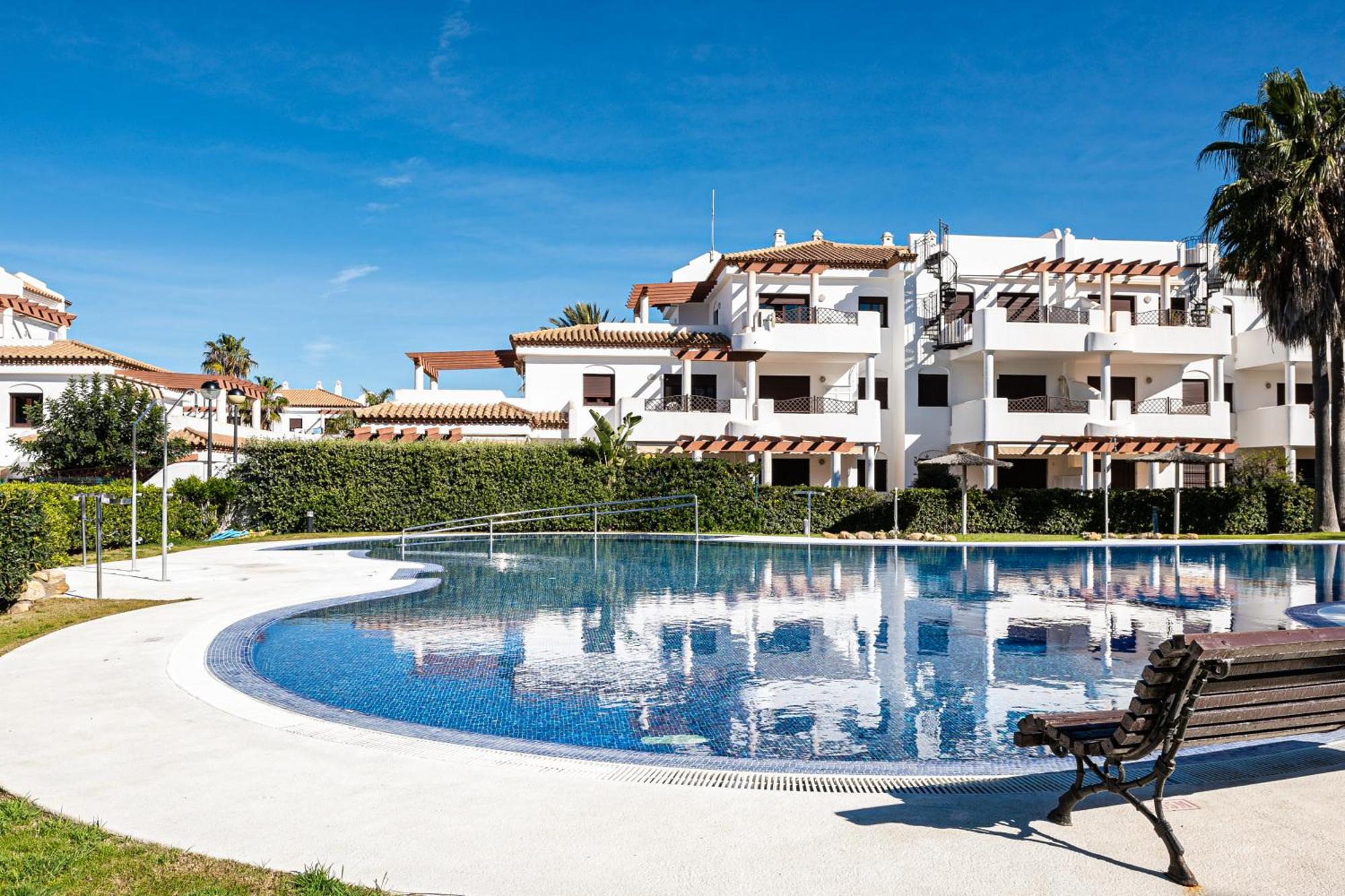 Apartamento Familiar Muy Soleado Cerca De La Playa Y Parking Incluido Chiclana de la Frontera Εξωτερικό φωτογραφία